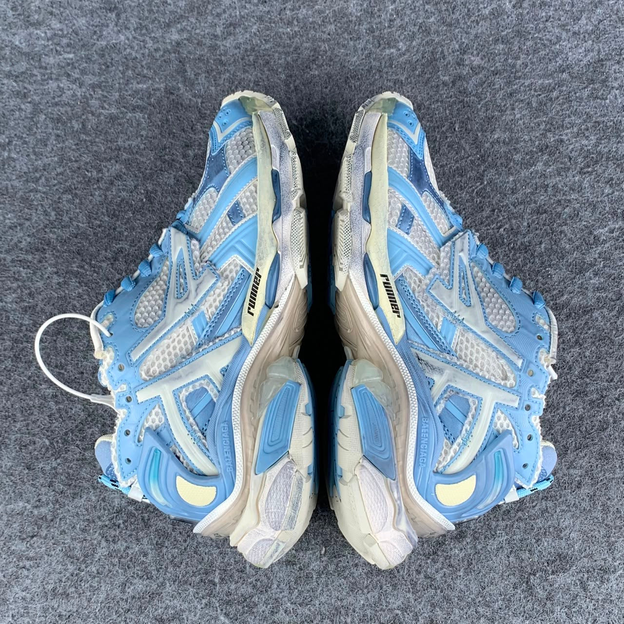 Balenciaga Wmns Runner Sneaker 'Light Blue'