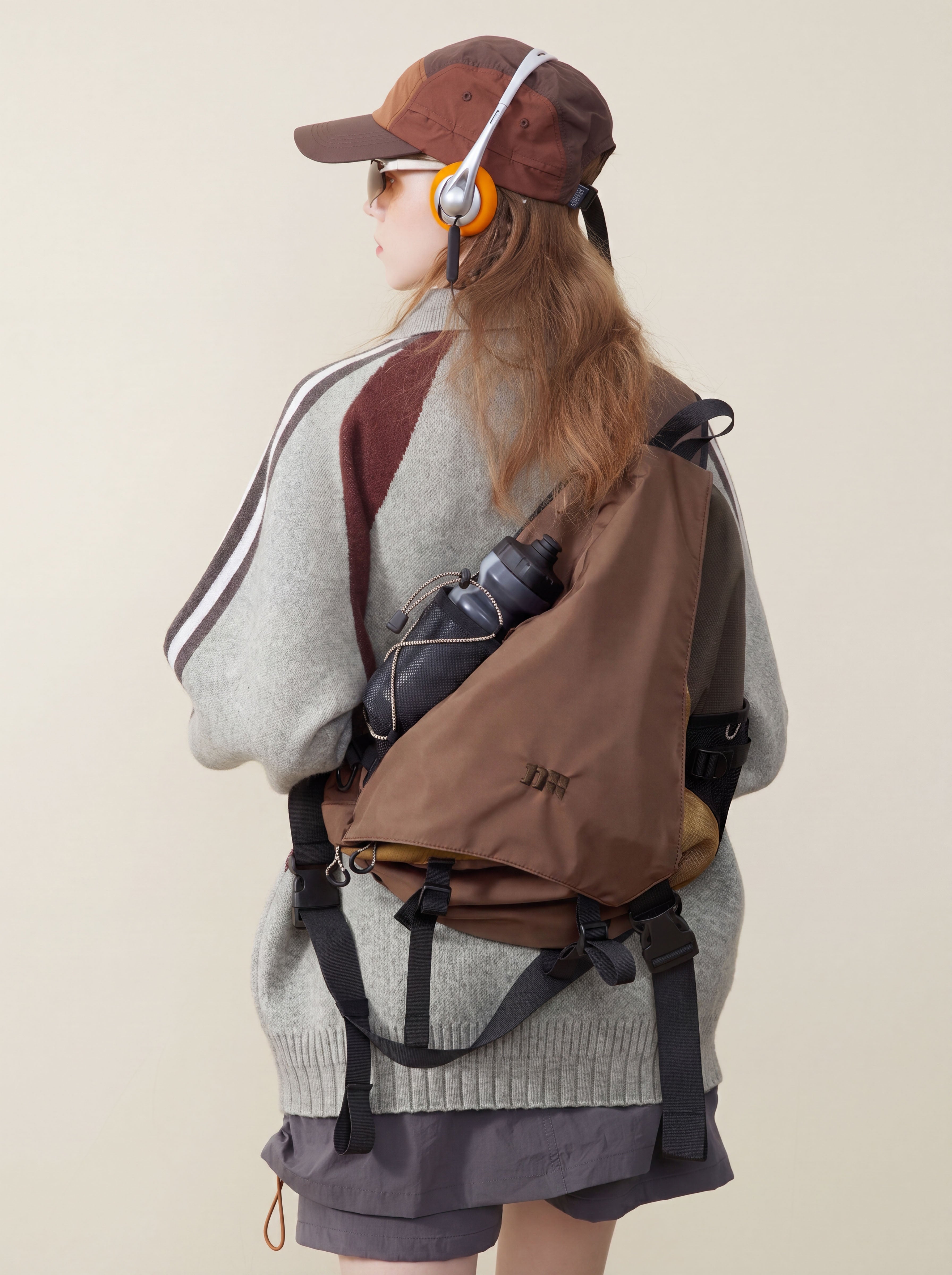 LightTorch - Water-Repellent Lightweight Crossbody Bag