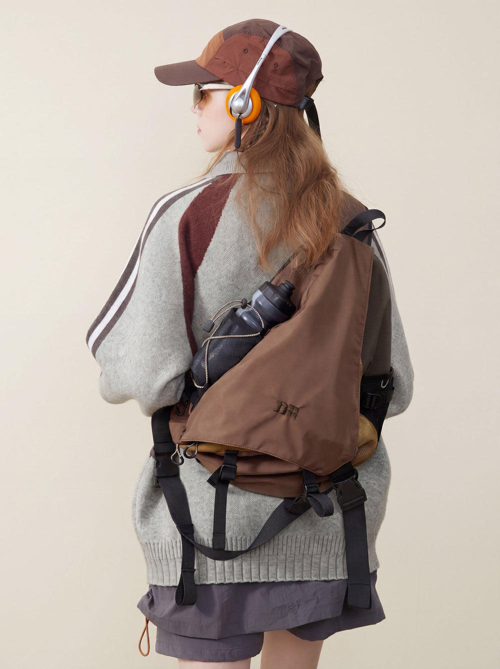 LightTorch - Water-Repellent Lightweight Crossbody Bag