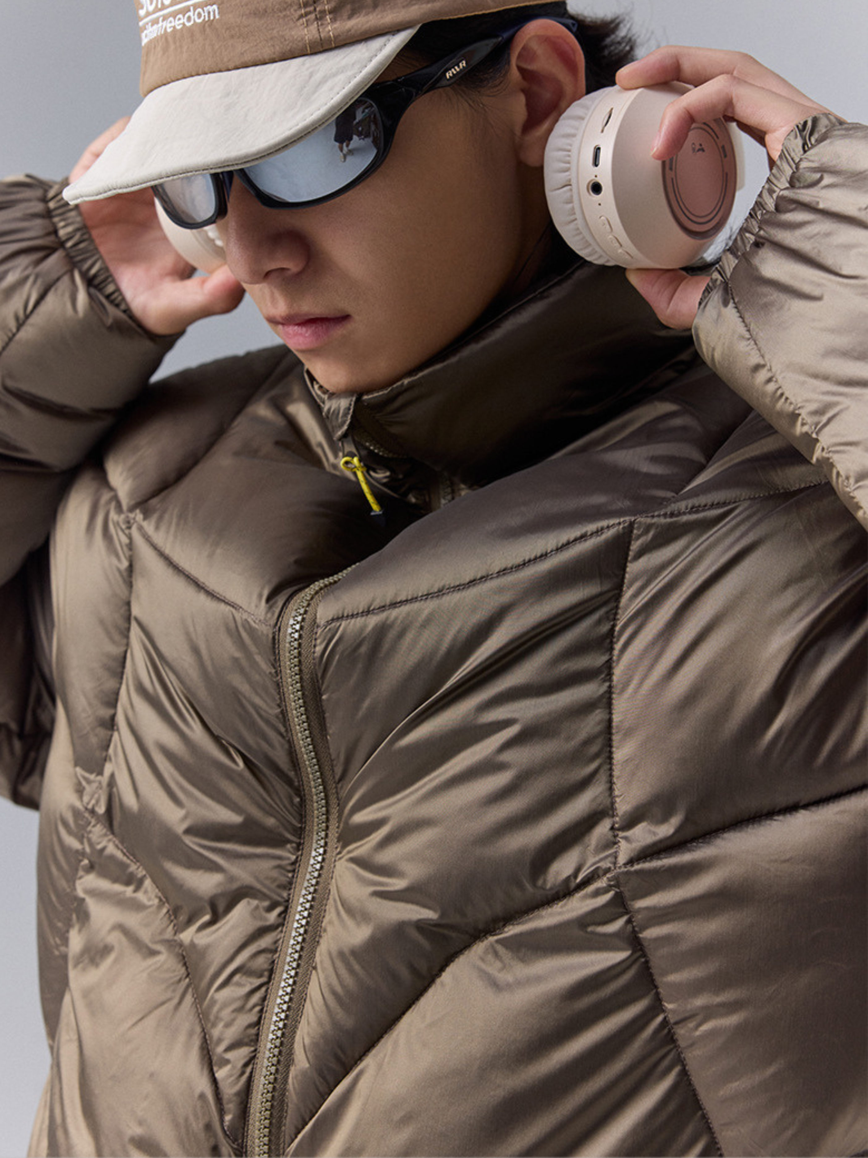 DryBox - Water-Repellent 90% White Duck Down Jacket